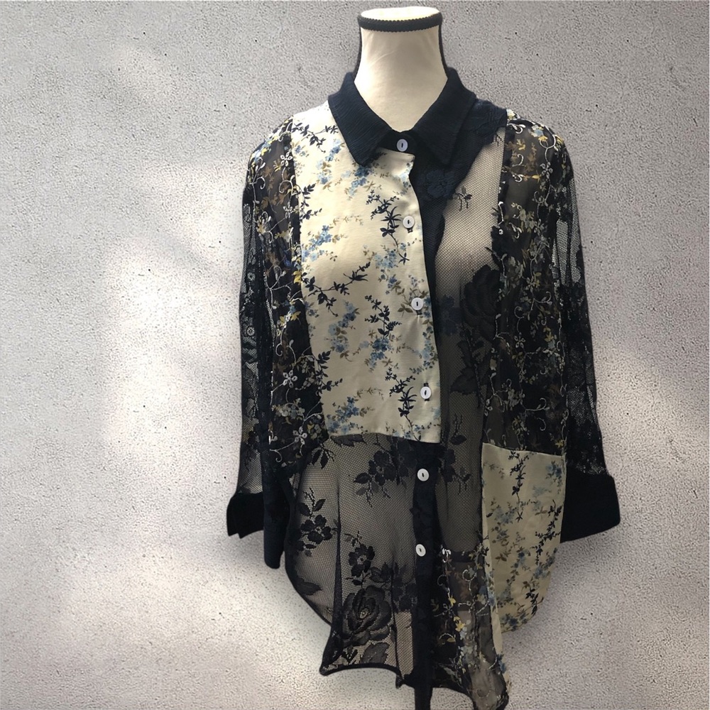 R & M Richards Vintage Sheer Floral Lace Button Top